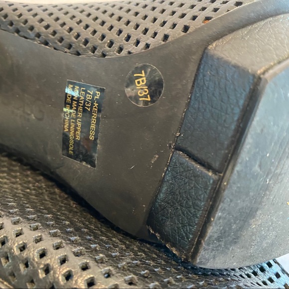 BCBG Kerriess Black Open Peep Toe Booties Heels - Picture 5 of 7